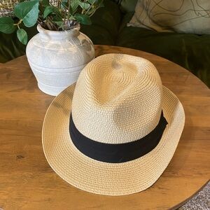 Stylish Tan Fedora Hat